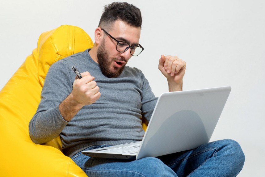 O serviço AOL Internet Discada foi encerrado em 30 de setembro de 2025 1 AOL Internet Discada conectado